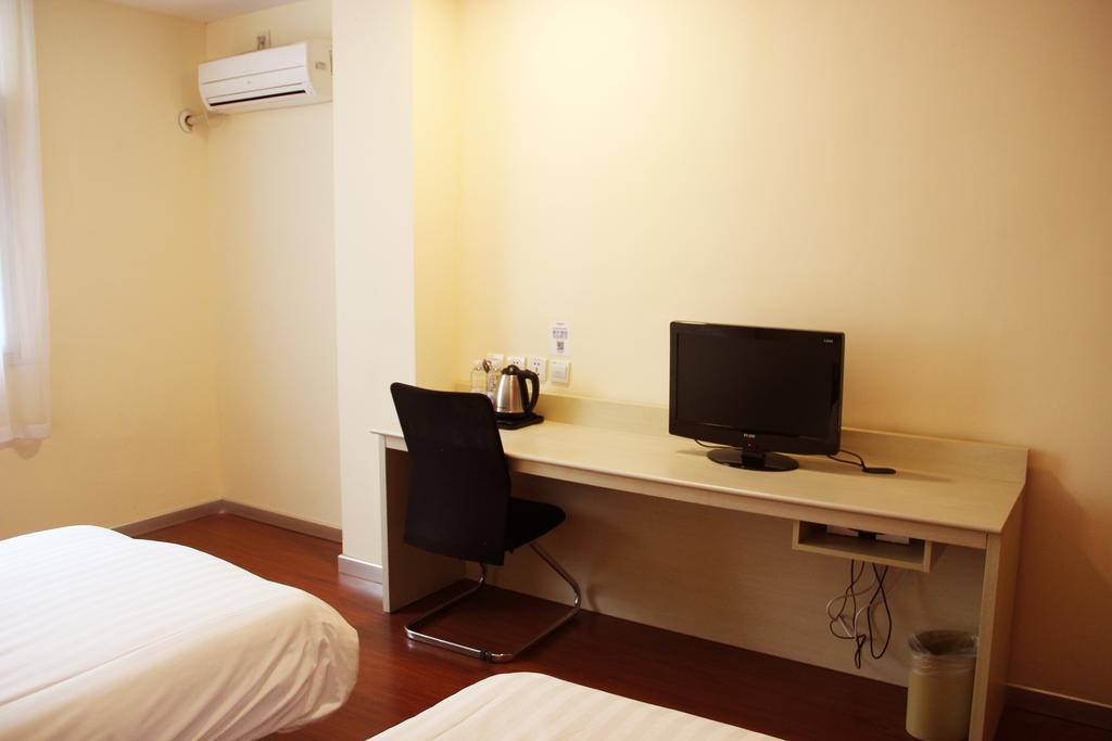 Hanting Express Tianjin Haixin District Yujiapu Тяньцзинь Экстерьер фото