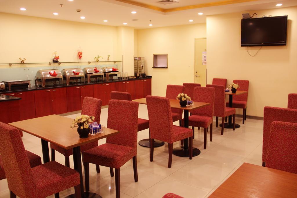 Hanting Express Tianjin Haixin District Yujiapu Тяньцзинь Экстерьер фото