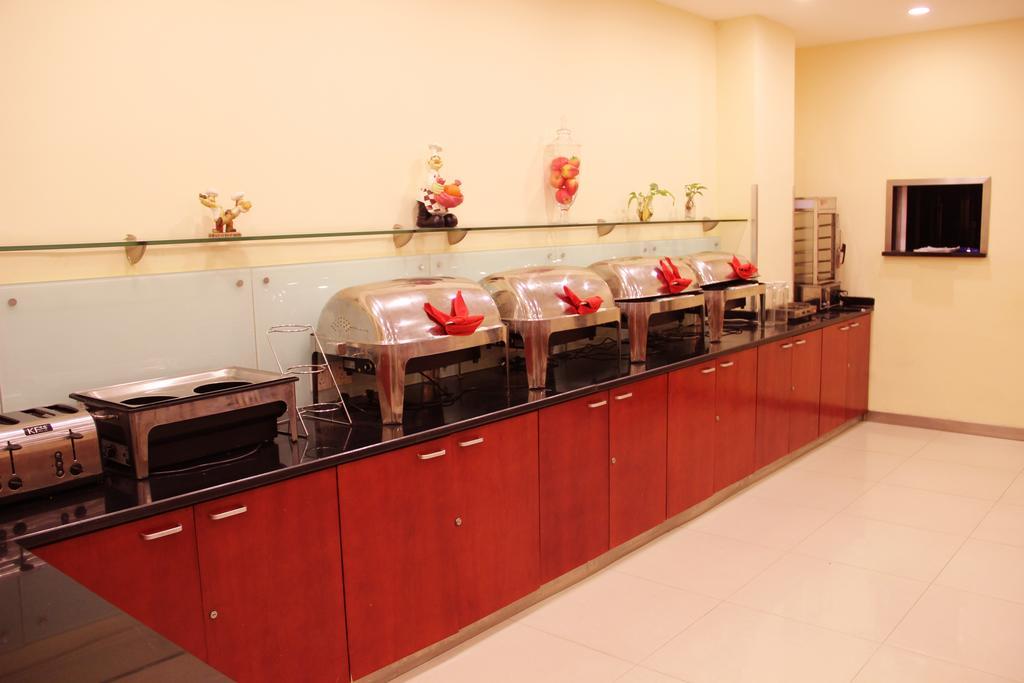 Hanting Express Tianjin Haixin District Yujiapu Тяньцзинь Экстерьер фото